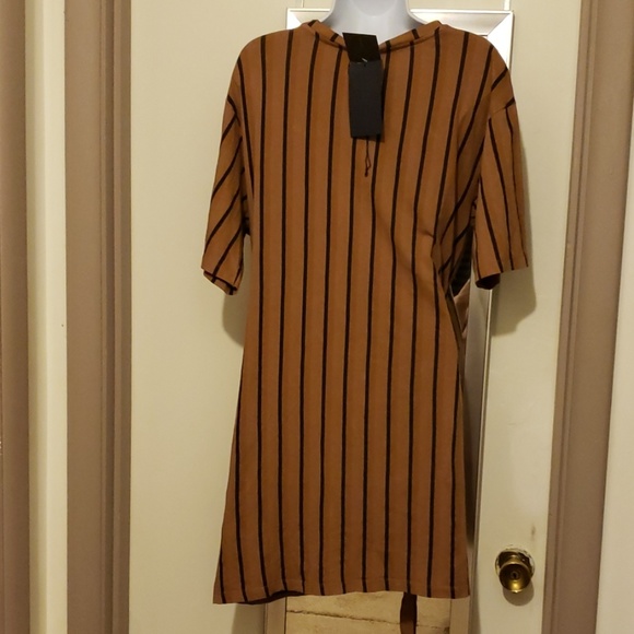 Dress - Picture 2 of 4